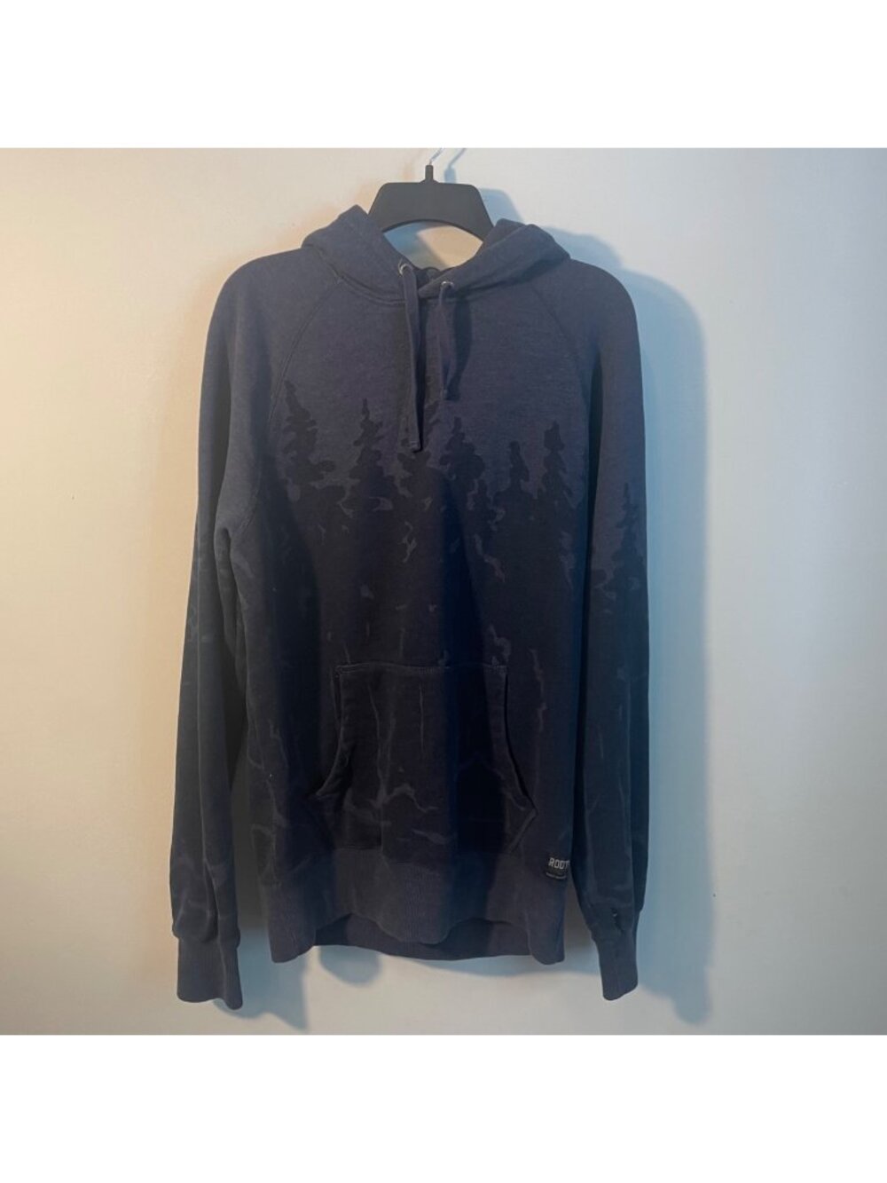 roots graphic sweatshirt